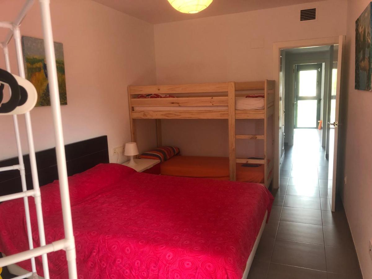 Apartamento Calafat, a 2 minutos a pie de Cala Llobeta Exterior foto